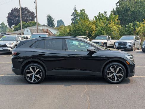 Used 2023 Volkswagen ID.4 Pro S AWD/4WD image 6