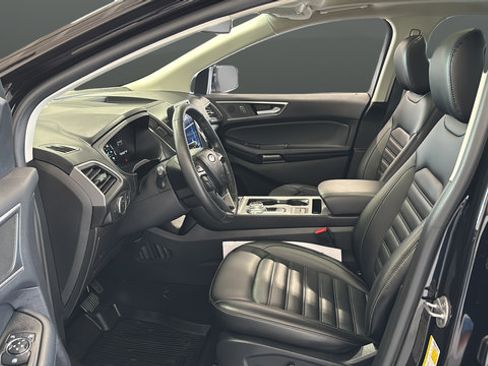 Used 2022 Ford Edge SEL AWD/4WD image 9