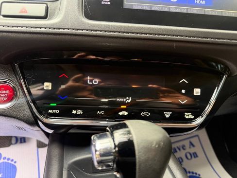 Used 2018 Honda HR-V EX-L image 39
