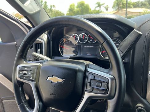 Used 2021 Chevrolet Silverado 1500 LT RWD image 39