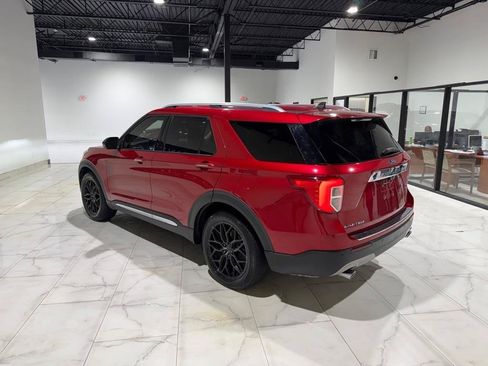 Used 2021 Ford Explorer Limited w/ Equipment Group 301A RWD image 11
