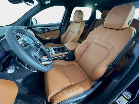 New 2026 Jaguar F-PACE R-Dynamic S image 11