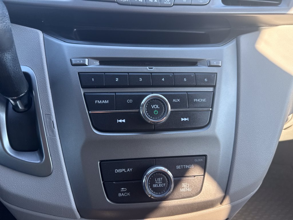Used 2015 Honda Odyssey LX image 31