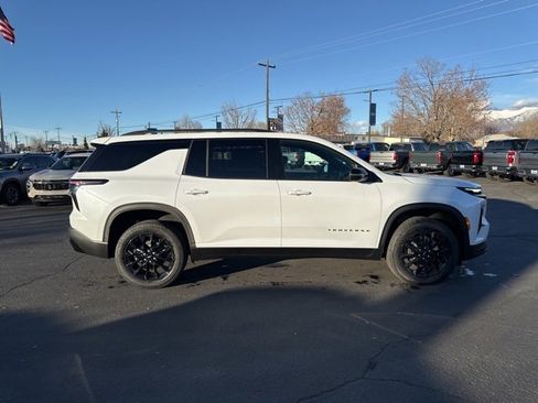 New 2026 Chevrolet Traverse LT w/ Midnight/Sport Edition image 8