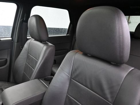 Used 2010 Ford Escape Limited AWD/4WD image 14