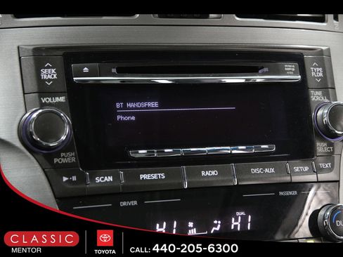 Used 2012 Toyota Avalon XLS image 10