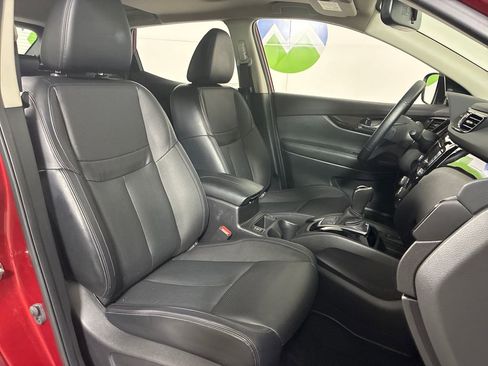 Used 2022 Nissan Rogue Sport SL w/ Premium Package image 33