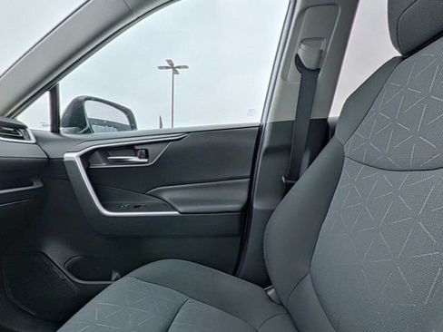 Used 2019 Toyota RAV4 XLE w/ Convenience Package image 26