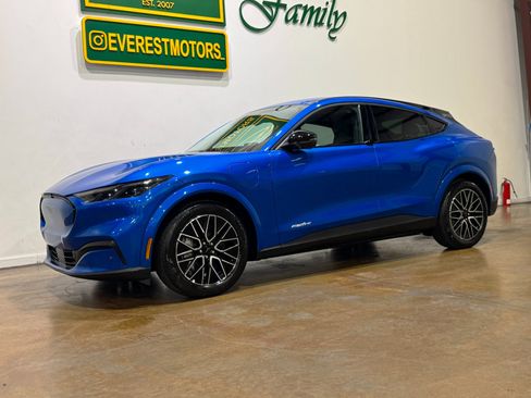 Used 2025 Ford Mustang Mach-E Premium image 2