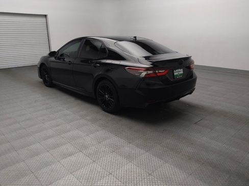 Used 2022 Toyota Camry SE w/ Convenience Package FWD image 5