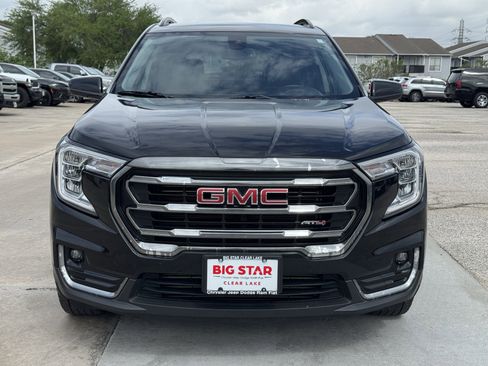 Used 2023 GMC Terrain AT4 AWD/4WD image 3