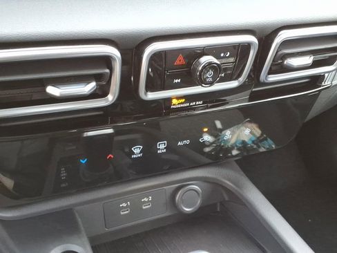 New 2026 Nissan Sentra SV w/ Floor Mat Package FWD image 14