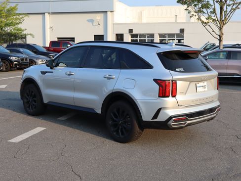 Used 2022 Kia Sorento SX AWD/4WD image 19