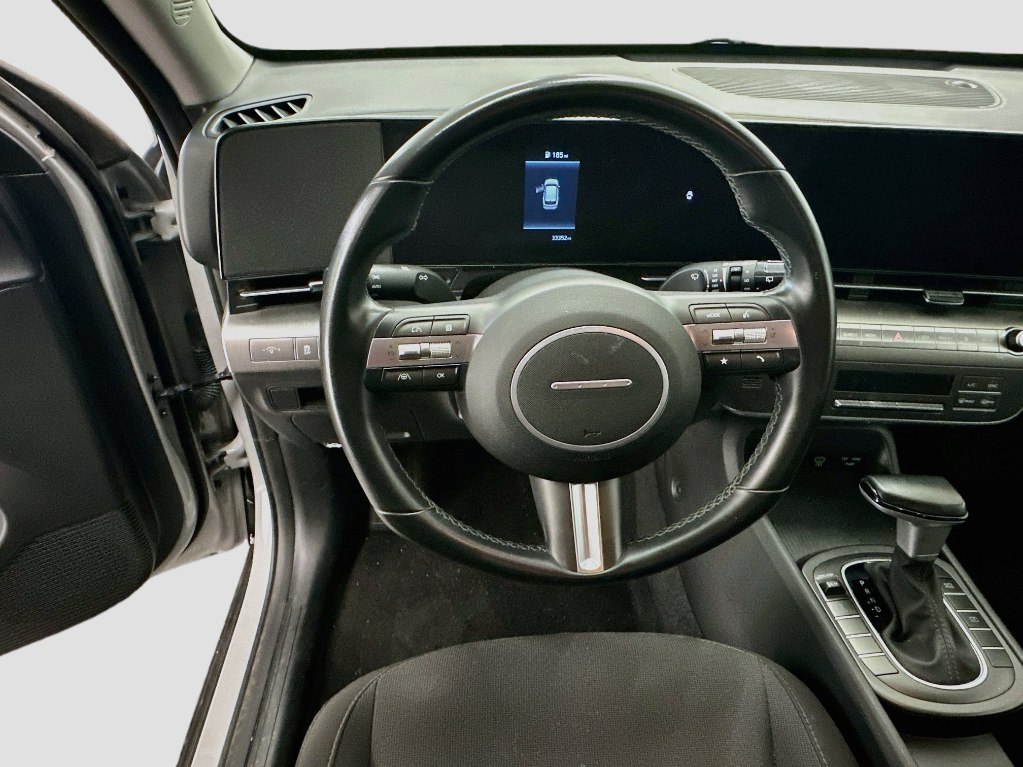 Used 2025 Hyundai Kona SEL AWD/4WD image 18