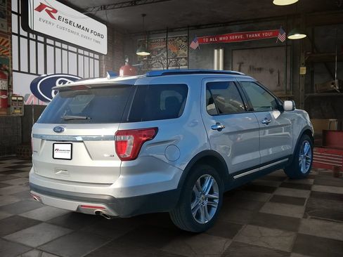 Used 2016 Ford Explorer Limited AWD/4WD image 6