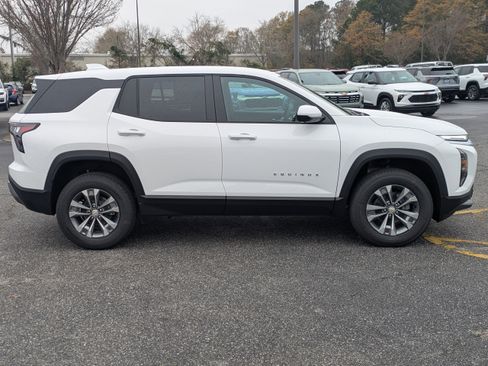 New 2026 Chevrolet Equinox LT w/ Safety and Technology Package image 3
