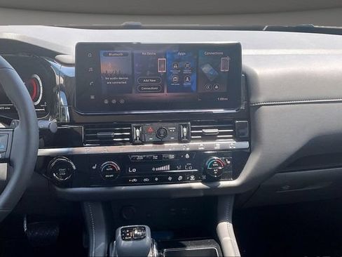 New 2026 Nissan Pathfinder SL FWD image 6