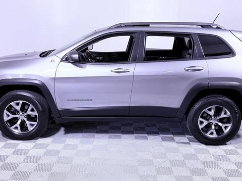 Used 2015 Jeep Cherokee Trailhawk w/ Comfort/Convenience Group image 6