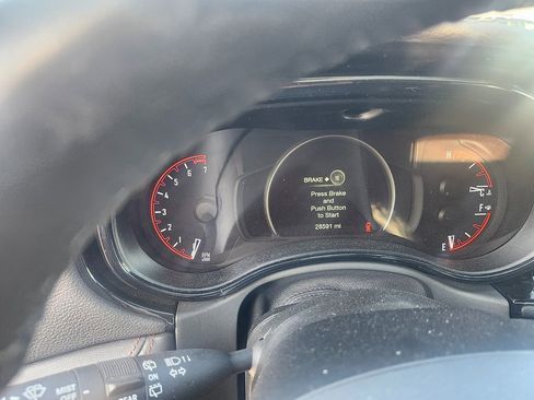 Used 2025 Dodge Durango GT image 13