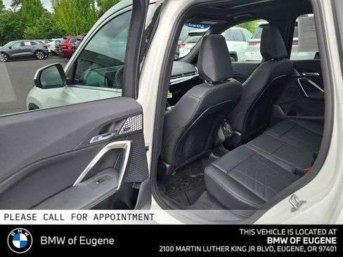 Used 2025 BMW X1 xDrive28i w/ Premium Package AWD/4WD image 16