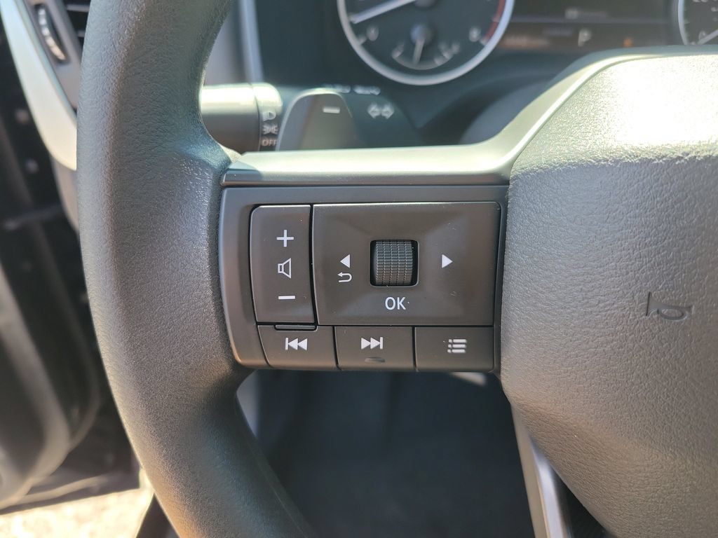 Certified 2026 Nissan Rogue S FWD image 18