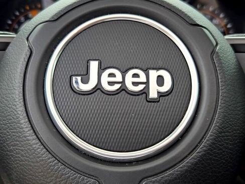 Used 2023 Jeep Wrangler Sport AWD/4WD image 39