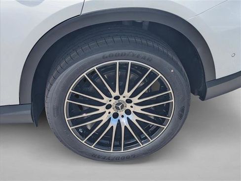 New 2026 Mercedes-Benz GLC 300 image 9