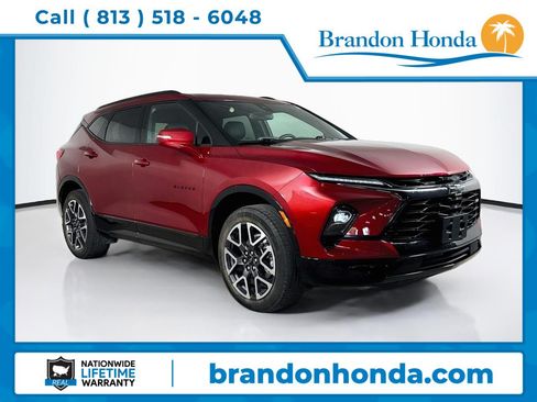 Used 2025 Chevrolet Blazer RS FWD image 1