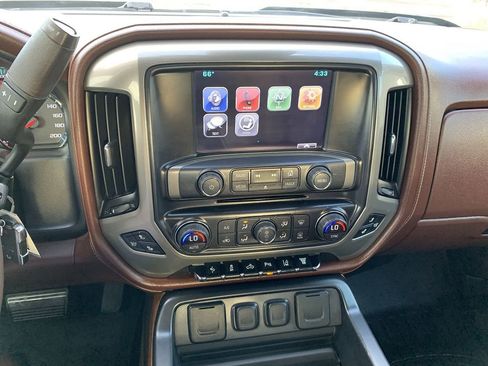 Used 2015 Chevrolet Silverado 3500 High Country image 23