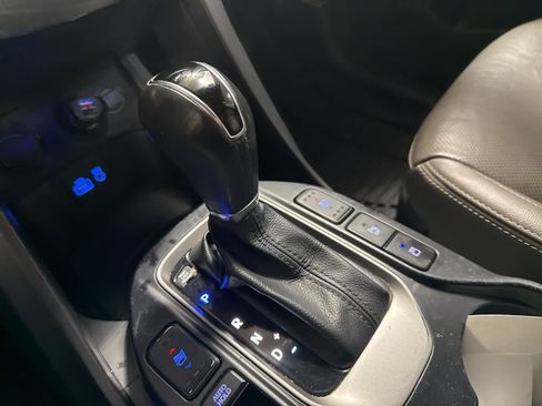 Used 2017 Hyundai Santa Fe SE w/ SE Ultimate Tech Package 03 image 25