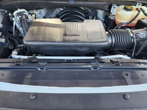 Used 2022 Chevrolet Suburban High Country image 32