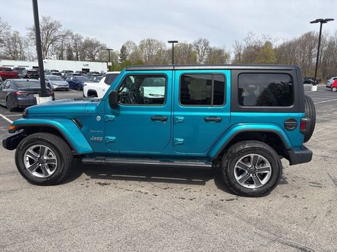 Used 2020 Jeep Wrangler Unlimited Sahara image 9