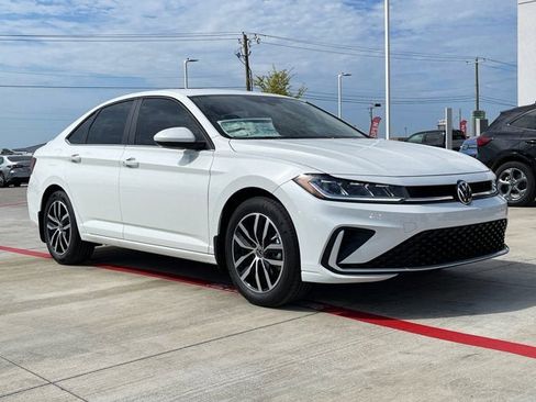 New 2025 Volkswagen Jetta SE image 8