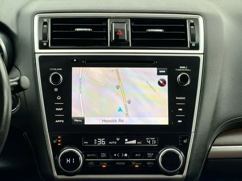 Used 2018 Subaru Outback 2.5i Touring image 30