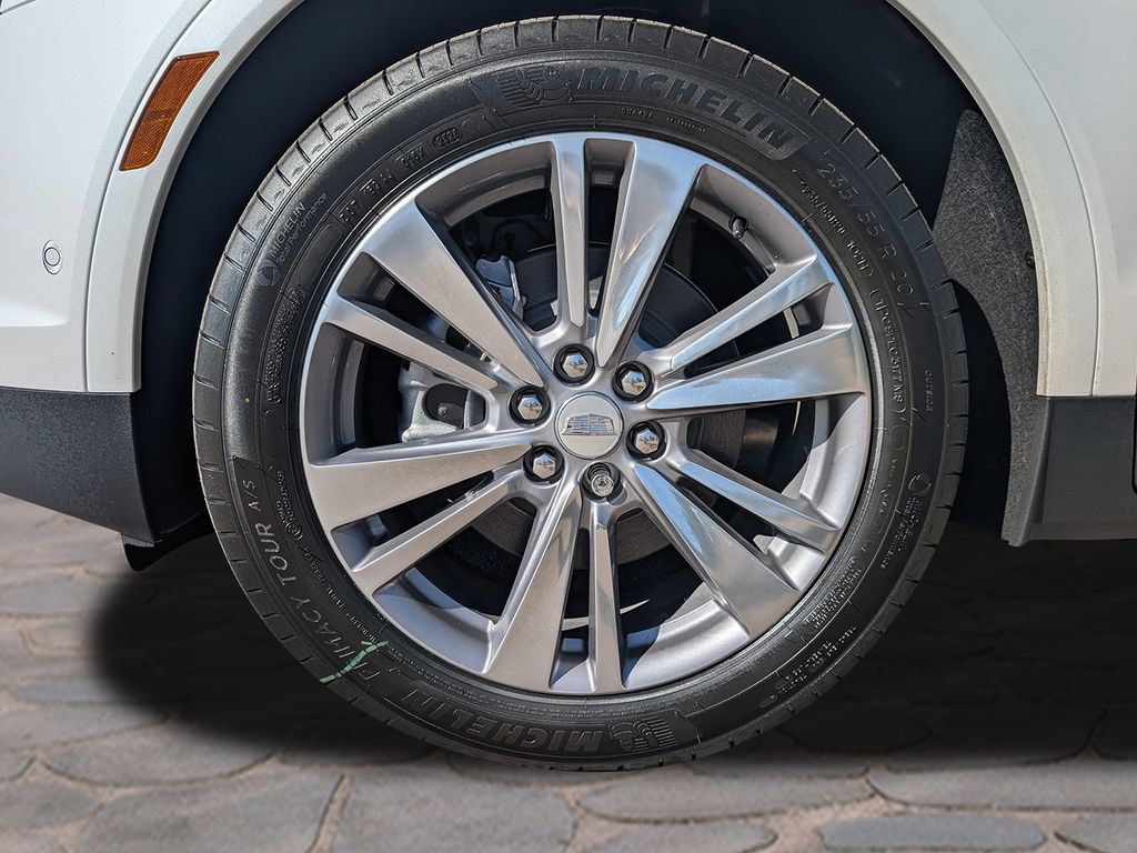 New 2026 Cadillac XT5 Premium Luxury w/ Driver Assist Package FWD image 8