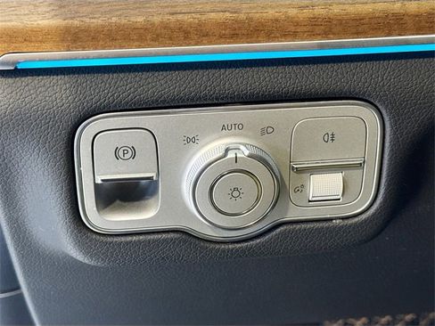 Certified 2024 Mercedes-Benz GLE 350 4MATIC image 10