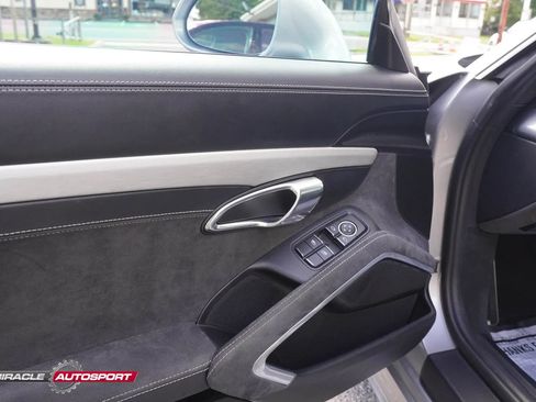 Used 2015 Porsche 911 GT3 RWD image 16