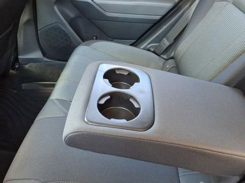 Used 2024 Subaru Crosstrek 2.0i Premium image 8