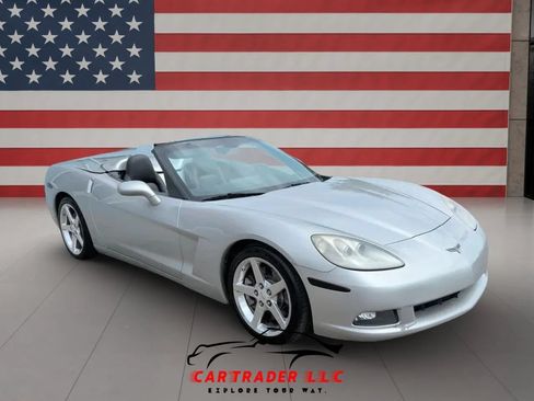 Used 2006 Chevrolet Corvette Convertible w/ Preferred Equipment Group RWD image 8