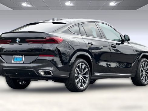 New 2026 BMW X6 xDrive40i w/ Premium Package image 8