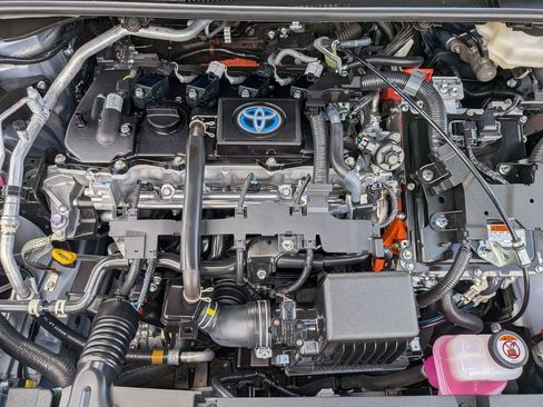 Used 2024 Toyota Corolla SE image 33