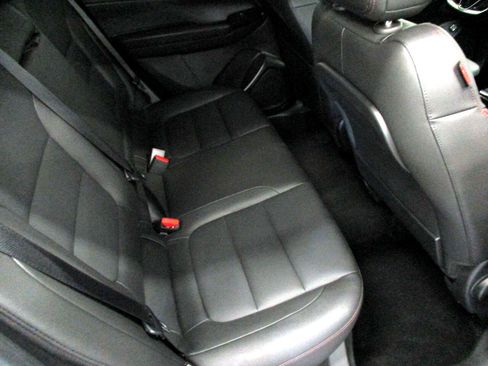 Used 2024 Chevrolet TrailBlazer RS w/ Convenience Package image 11