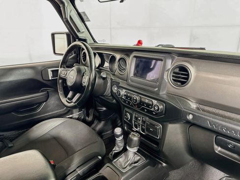 Used 2021 Jeep Wrangler Unlimited Sport AWD/4WD image 27