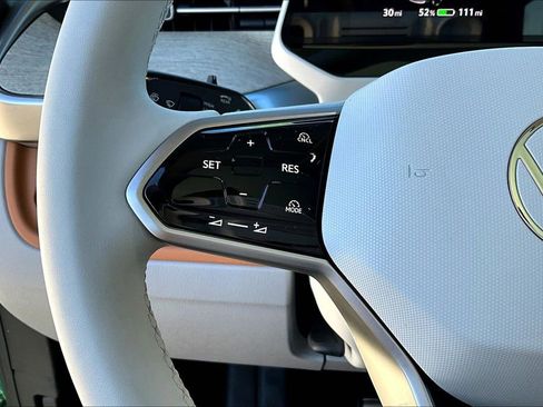 New 2025 Volkswagen ID. Buzz Pro S Plus image 9