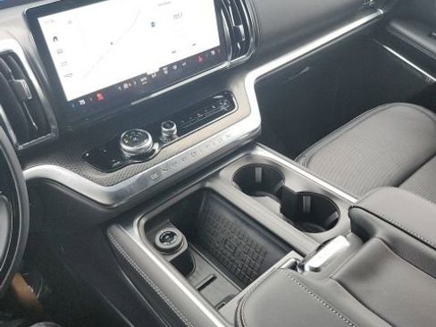 New 2025 Ford Expedition Platinum w/ Stealth Performance Package image 44