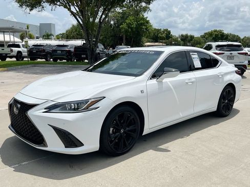 Certified 2023 Lexus ES 350 F Sport w/ Accessory Package (Z2) FWD image 3