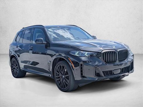 Used 2024 BMW X5 xDrive40i w/ Executive Package AWD/4WD image 3