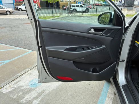 Used 2018 Hyundai Tucson SEL Plus AWD/4WD image 9