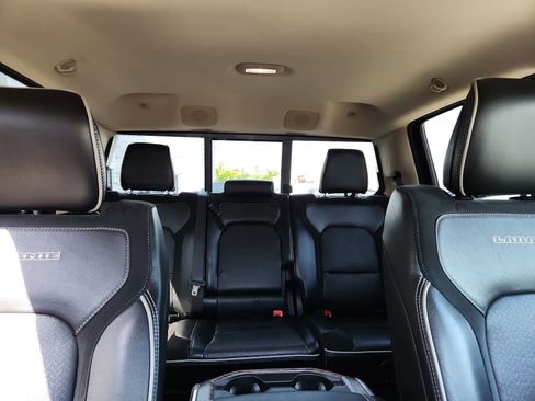 Used 2020 RAM 1500 Laramie AWD/4WD image 20