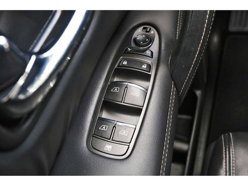 Used 2024 Nissan Armada Platinum w/ Captain's Chairs Package image 20